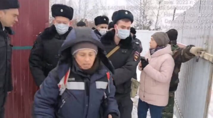 В Одинцово грубо задержаны защитницы сельхозполя Новости Одинцово 