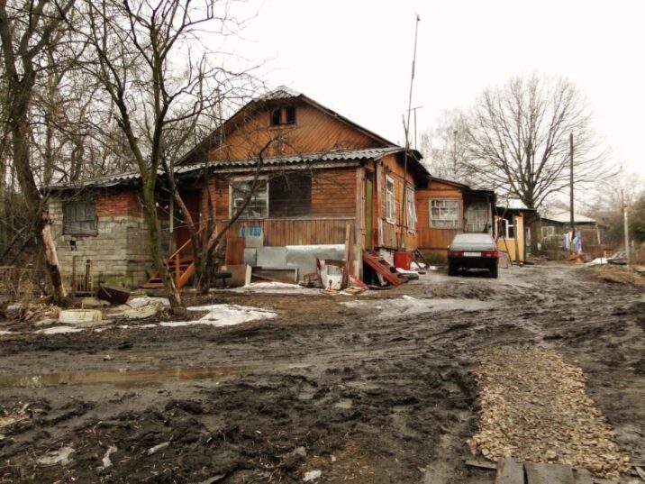 В Одинцово жители 19 лет ждут переселения из аварийных бараков Новости Одинцово 